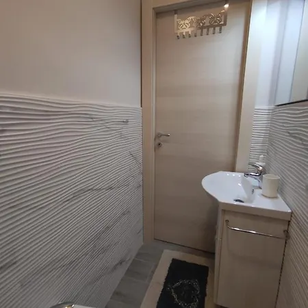 La Casa In Riva Al Mare Апартаменты Ачи Костелло