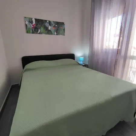 Апартаменты La Casa In Riva Al Mare Ачи Костелло